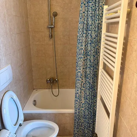 Nonaj Hotel